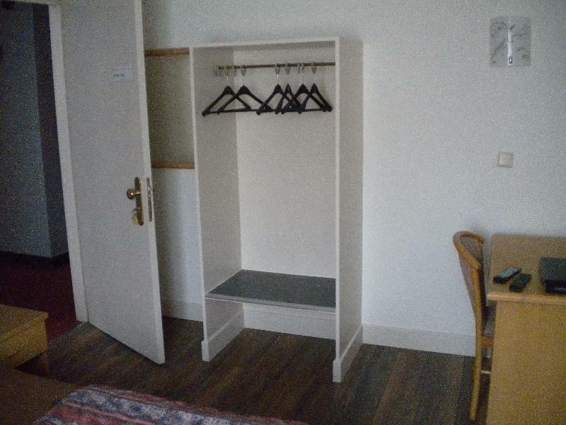 בריסל Hotel Queen Mary מראה חיצוני תמונה