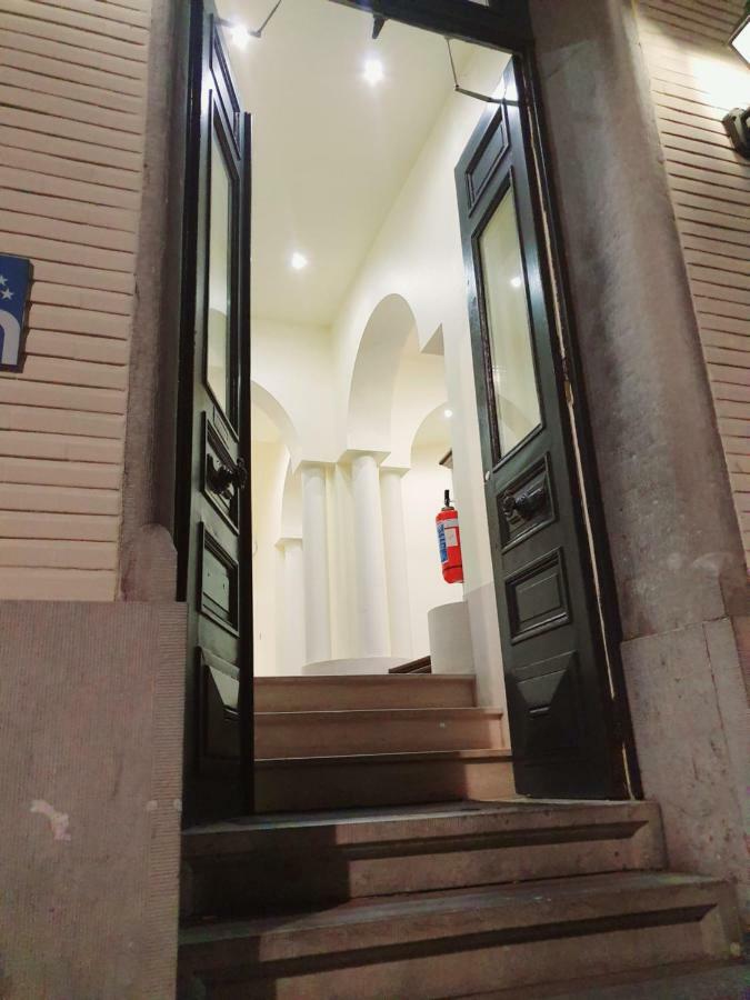 בריסל Hotel Queen Mary מראה חיצוני תמונה