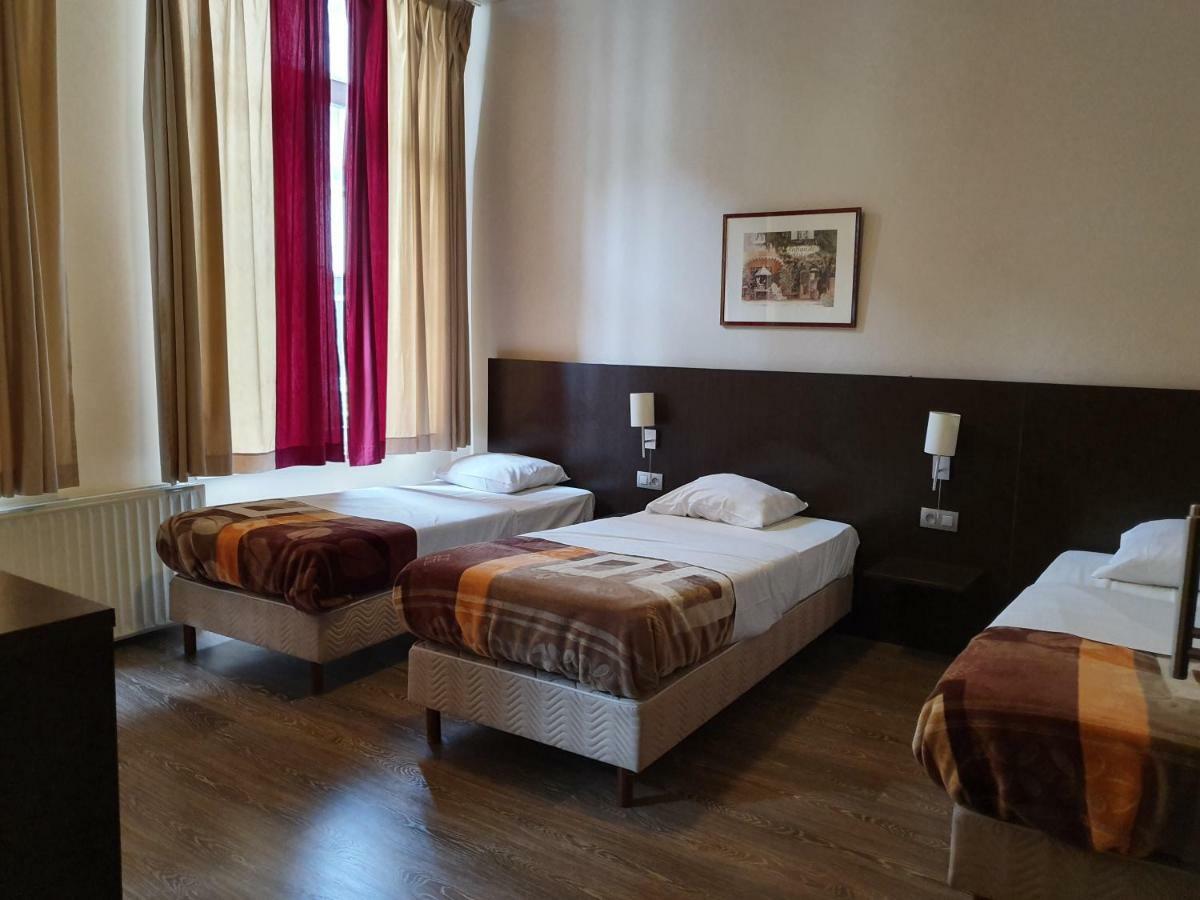 בריסל Hotel Queen Mary מראה חיצוני תמונה