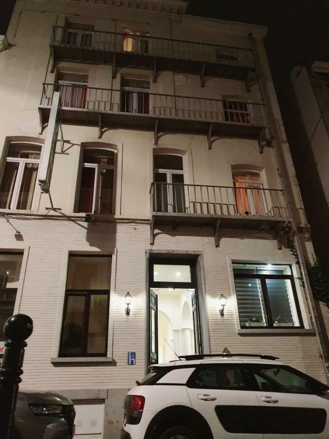 בריסל Hotel Queen Mary מראה חיצוני תמונה