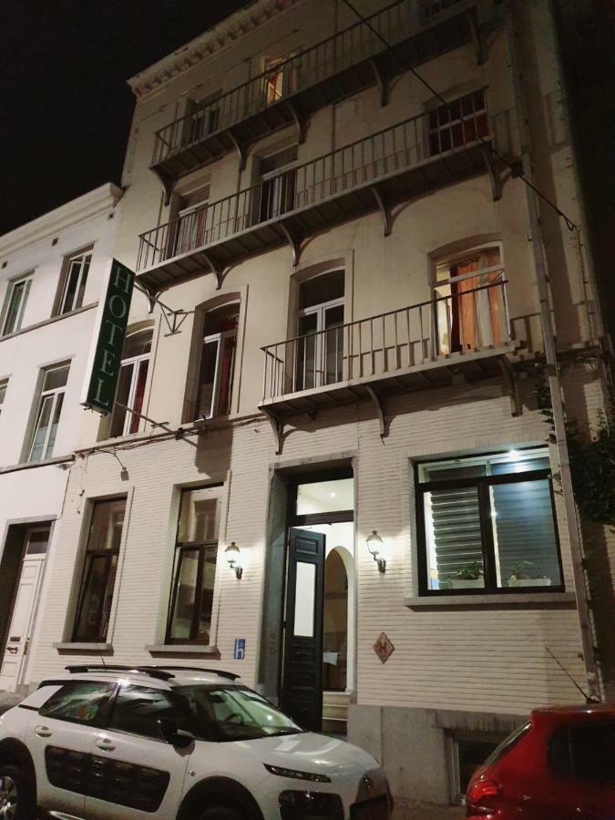 בריסל Hotel Queen Mary מראה חיצוני תמונה